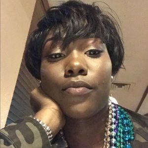 Meet your Posher, Mikayla